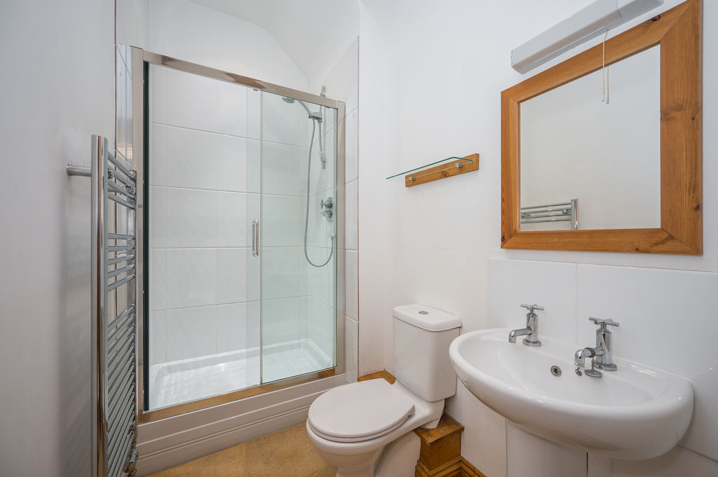 En-Suite- click for photo gallery
